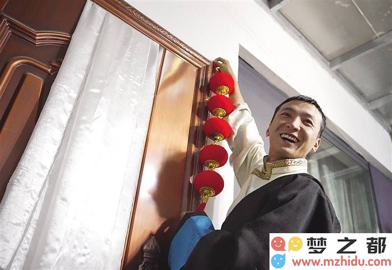 藏历新年欢聚一堂，民族团结共创美好未来新篇章