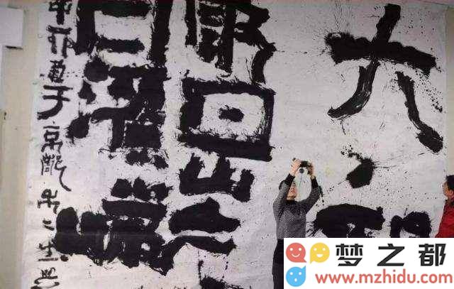 在农村辛勤耕耘35年的裁缝，书法楷书技艺令人倾佩，专家却为何认为他缺乏专业水平？