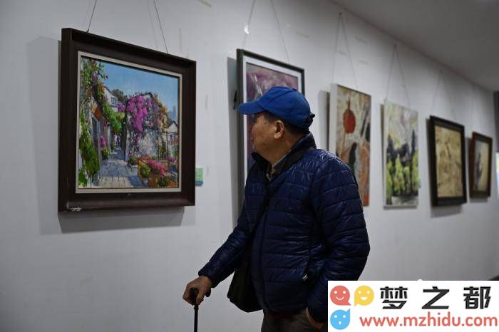 “荔湾湖公园迎来“绿美西关 泮塘有约”艺术展，百幅艺术佳作精彩纷呈！”