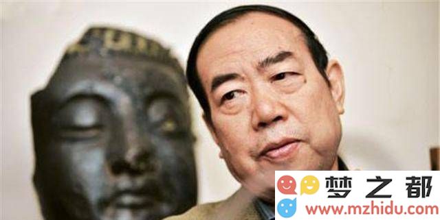 贾平凹书法热潮引发专家强烈反对：作家跨足书写领域究竟是艺术追求还是商业牟利行为？