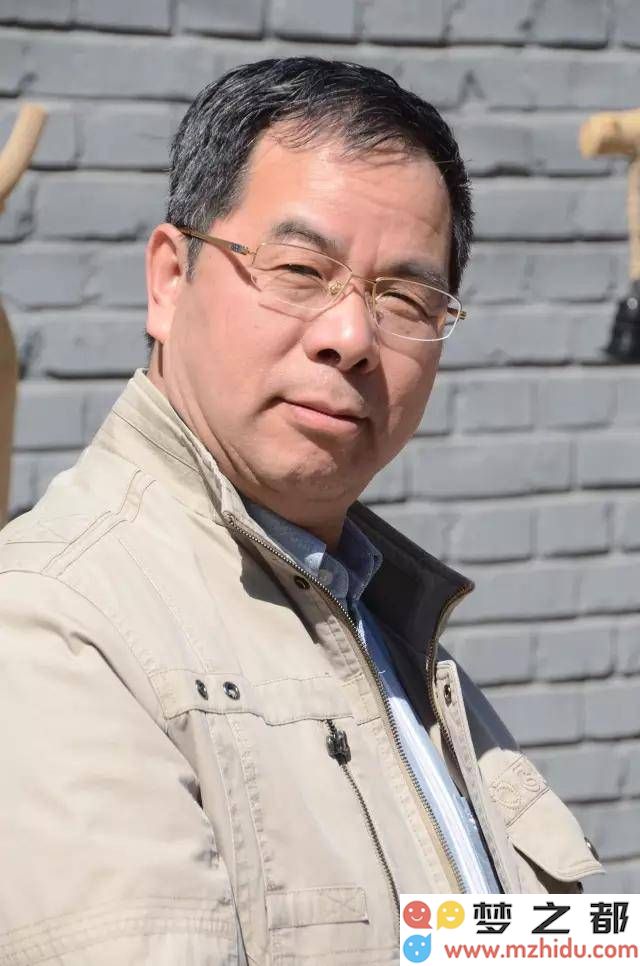 何雨春笔下的唐诗宋词人物画作：墨韵生辉，诗情画意交融于一体!