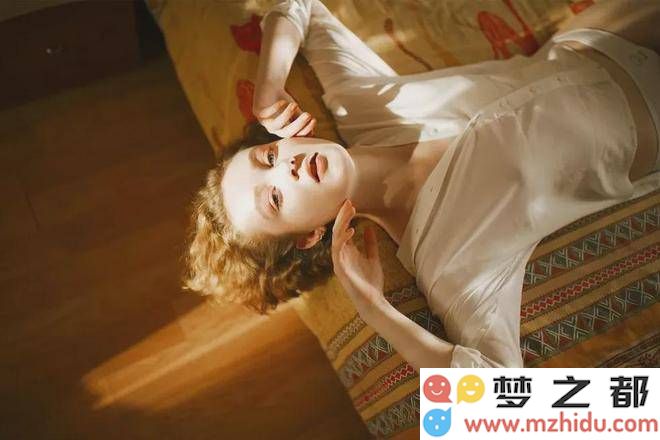 莫斯科的光与影的艺术大师：萨芬如何用镜头展现人像的魅力与美感