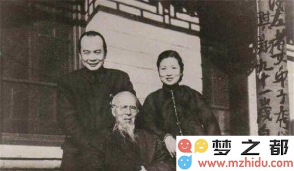 齐白石的艺术奥秘:无蛙之作为何成交高达数亿?透视3.14倍揭示四维空间的奇妙