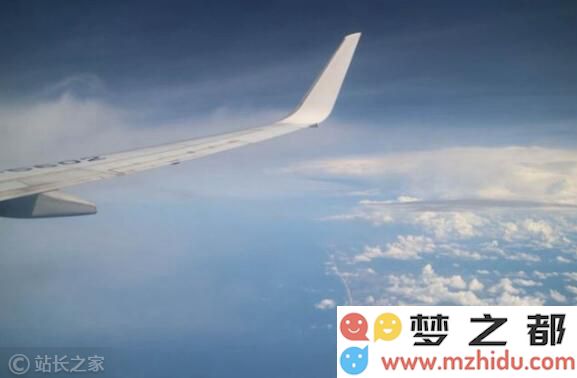 达美航空在 CES 2025 上推出创新 AI 助手与免费 YouTube 服务，全面提升乘客的航程体验