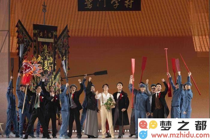 《海的一半》舞剧启幕：华侨心系南洋与闽南，思乡情浓家国梦几许暖流？
