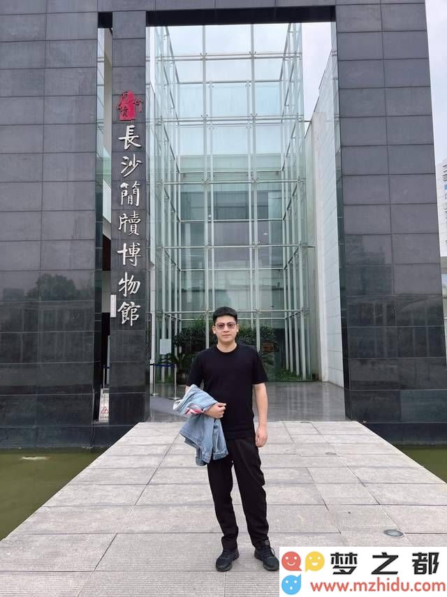 曹汝壮：艺术创作需顺应时代潮流，双书体展现国展的独特风采