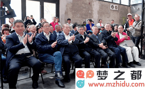 醉美山川尽在镜头，龚心瀚与贾树枚摄影展在上海盛大开幕，展现自然之美