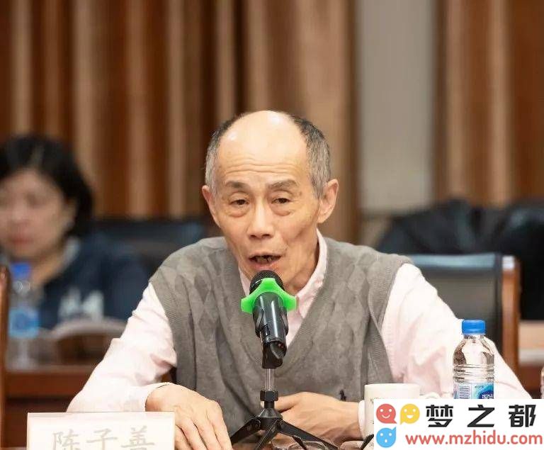在陈子善心中，比肩鲁迅和张爱玲的文学珍品：他的重要作品集共有两本，值得一读！