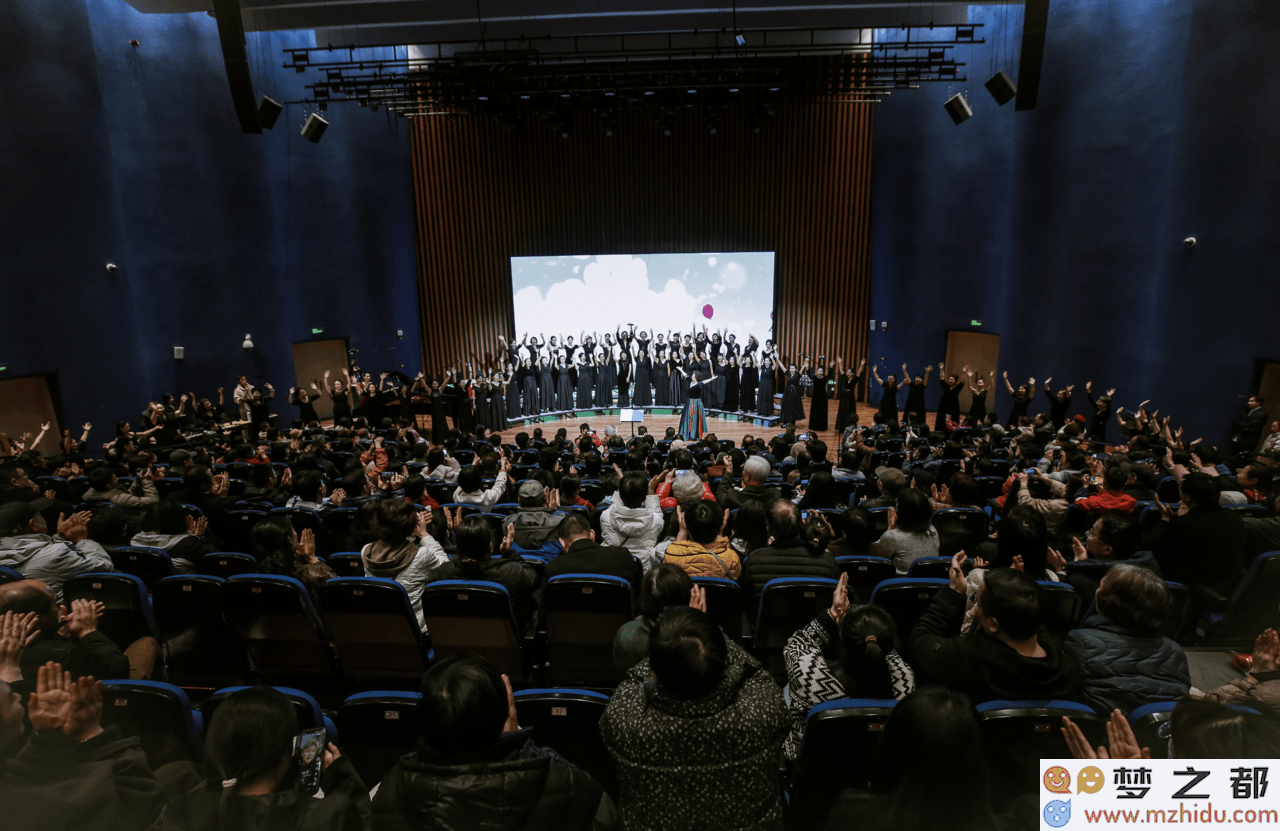 绚丽青春音符交织，杭州金沙湖大剧院女声合唱音乐会“璀璨芳华”再度绽放