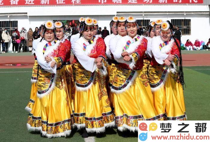 青海互助妇女节盛会：上千女性齐聚欢庆，共舞佳节喜悦