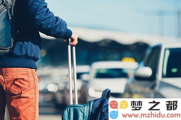 谷歌发布全新人工智能旅行功能，推动搜索量显著增加