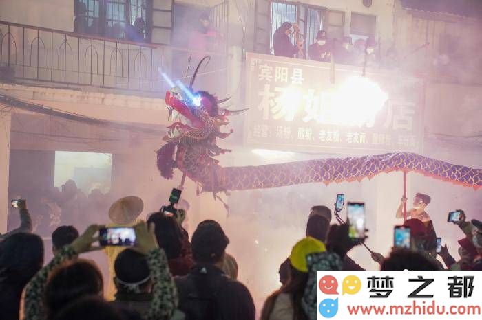 宾阳炮龙舞传承千年，新春花式创意活动引发热烈关注与潮流