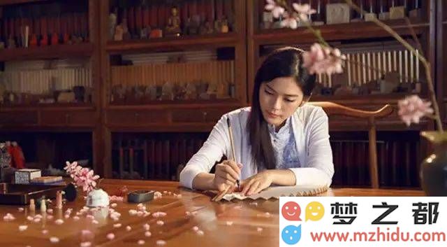 墨韵悠长，2025年女性的新气象：在书法中展现温柔与坚韧的力量