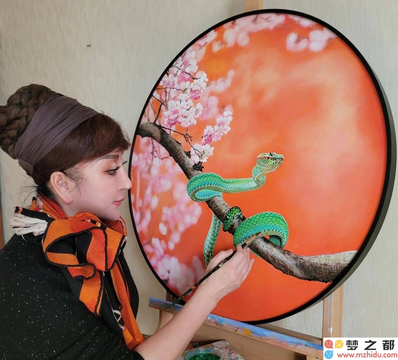晏子生肖油画蛇年致敬：细腻的笔触描绘出神秘生物之美与灵动