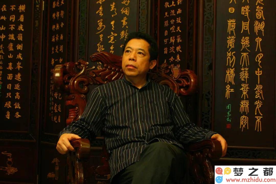 邱汉桥山水画艺术探索：在笔墨交融中体现自然的哲学思考与创新之美
