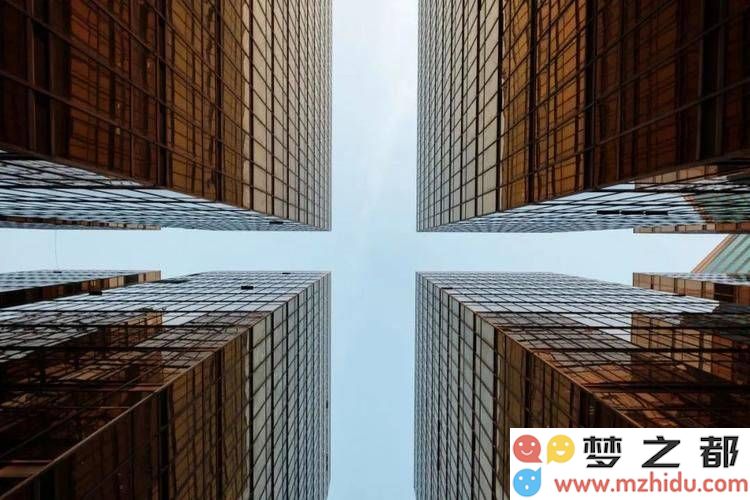 摄影平衡之美解析：重庆摄影学校分享构图技巧，让你的作品更具和谐美感