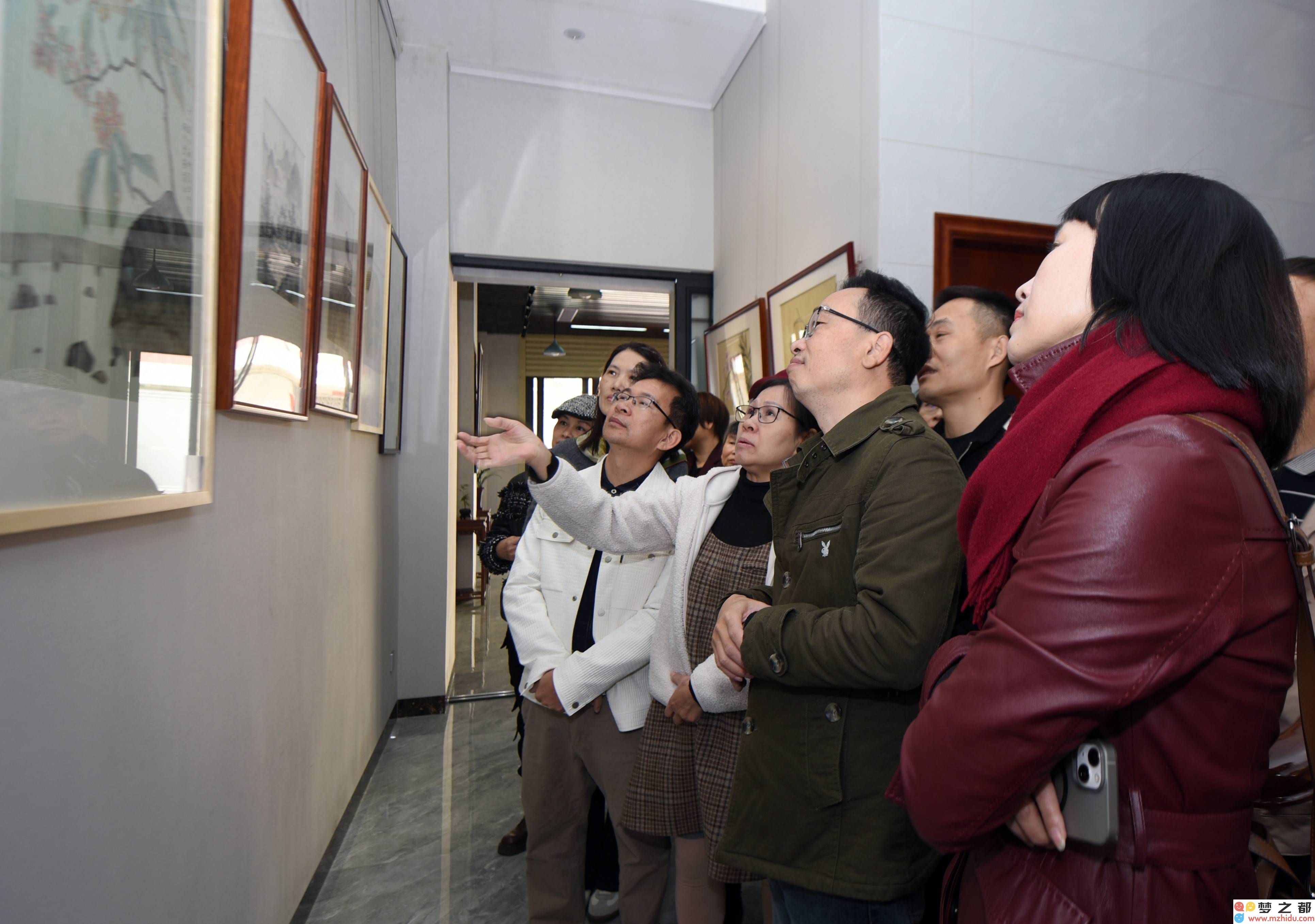 蛇年新春到来之际，“艺趣相约”中国画展在阳江盛大开展，展现传统艺术魅力