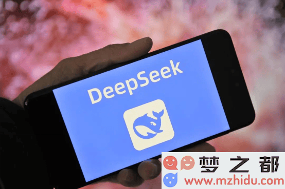 大厂积极采用DeepSeek，自主研发大模型的未来发展方向会是怎样？
