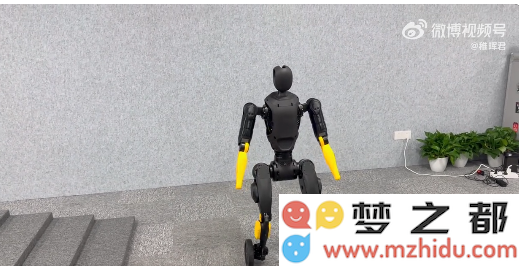 智元推出“哪吒机器人灵犀X2-N”：实现轮足双形态自由切换的新体验