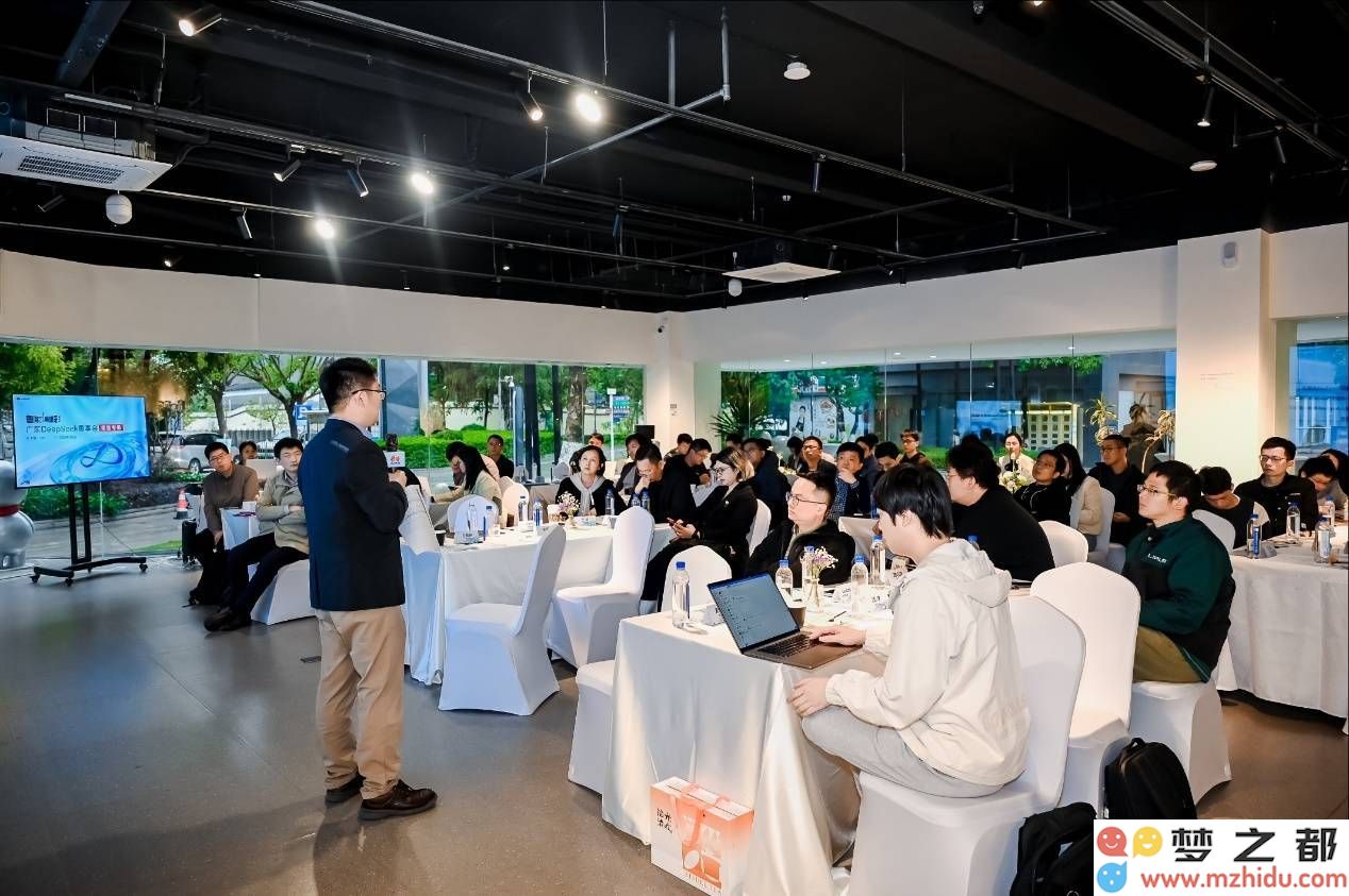 华为云DeepSeek思享会广州盛大召开，深入探讨零售行业AI技术，共同探索智能化升级的新方向