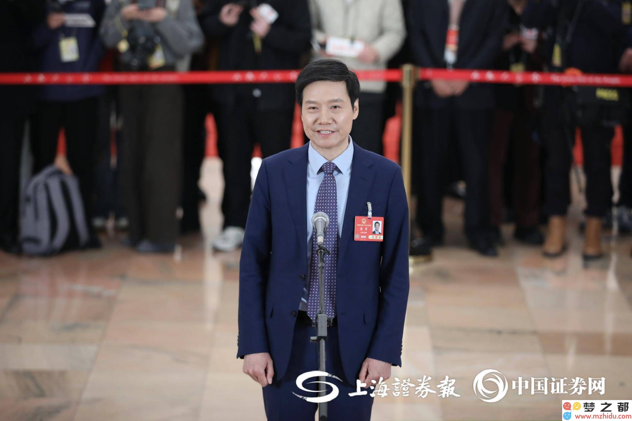 雷军分享小米未来发展战略：将以科技创新为核心，最新AI技术全面应用于终端产品